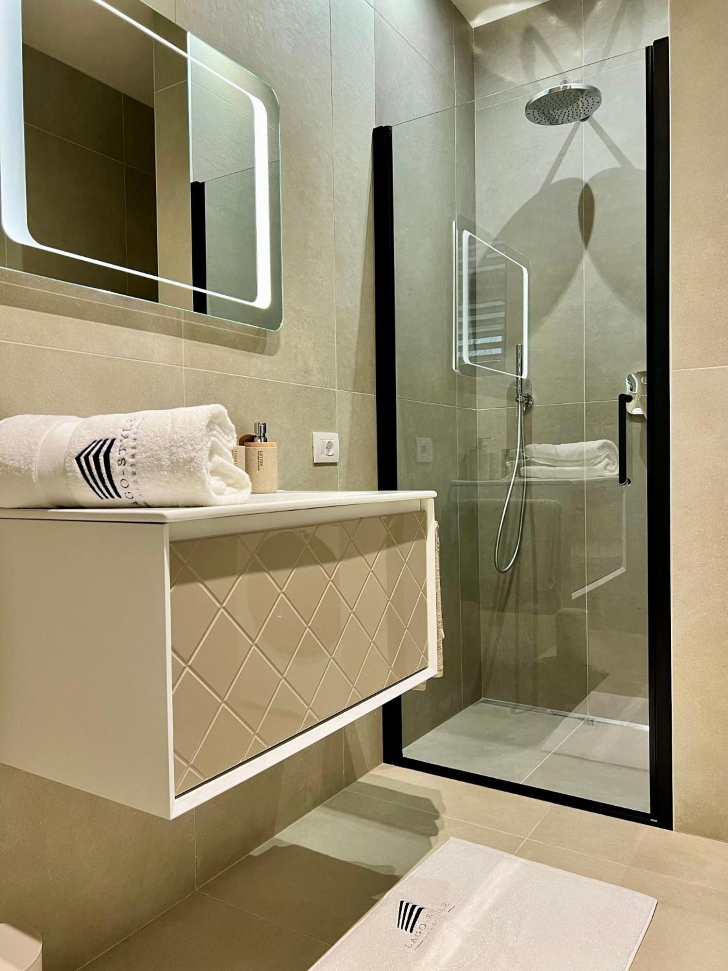 Lago Style Apartment Бардолино Екстериор снимка